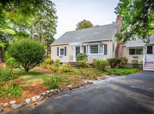 33 Brooksbie Rd, Bedford, MA 01730