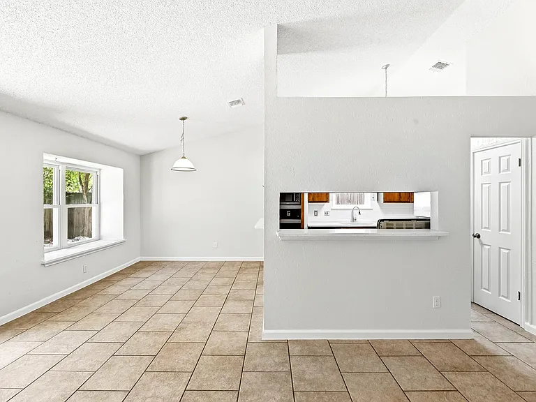 2702 Goldbridge Dr — Photo 9