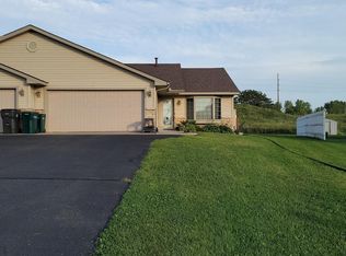 1000 N Cheyenne St, Roberts, WI 54023
