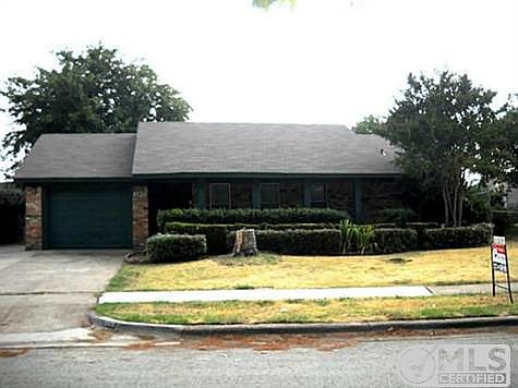 2nd image of 1526 Monaco Dr