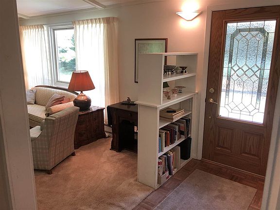 3rd image of 1284 Hickory Ln