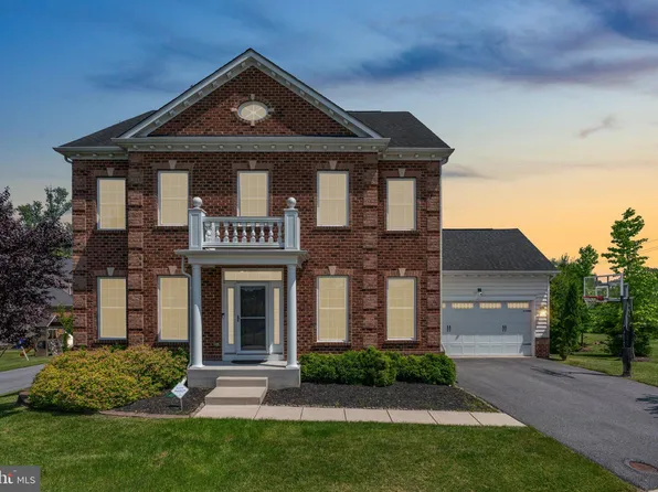 8304 Autumn River Dr, Ellicott City, MD 21043