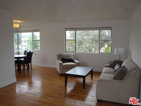 3rd image of 3130 S Barrington Ave APT G
