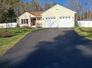 35 Deerfield Drive, Brunswick, ME 04011
