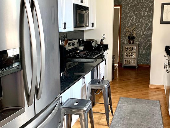 5th image of 1411 N Bosworth Ave #3