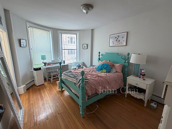 2nd image of 3 Sutherland Rd APT 4