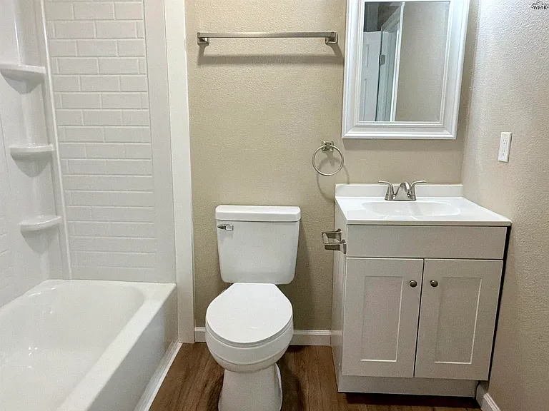 20 Sue Ln — Photo 11