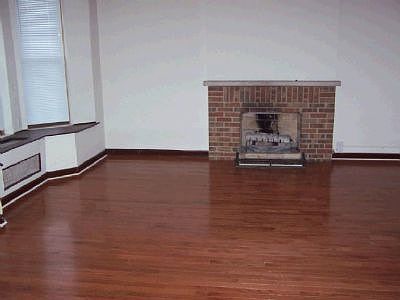 2nd image of 908 W Belmont Ave