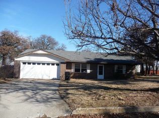 116 W Cool Springs Rd, Rush Springs, OK 73082