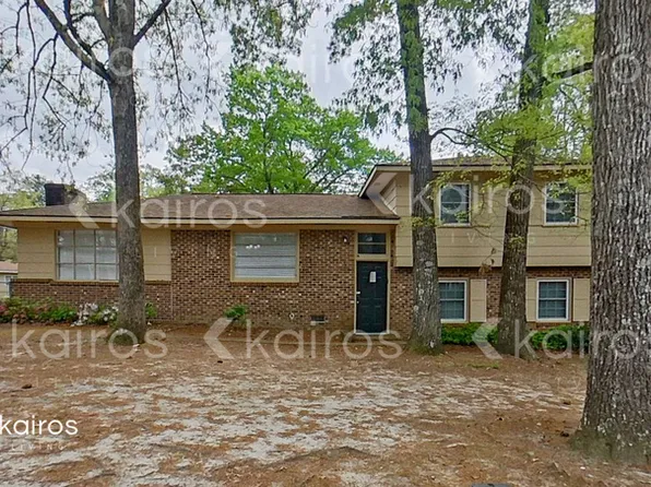 6537 Saint Louis St, Fayetteville, NC 28314