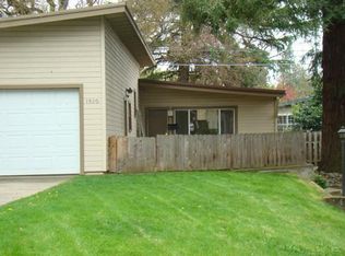 1320 Queen Anne Ave, Medford, OR 97504