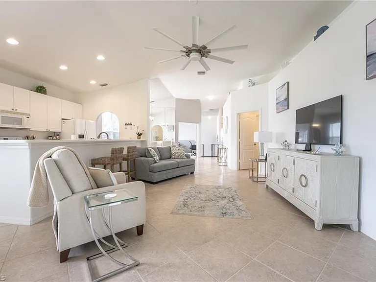 1937 Crestview Way #171 — Photo 20