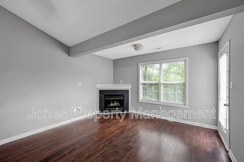 2 bed, 2.0 bath, 1125 sqft, $1,245 — Photo 4