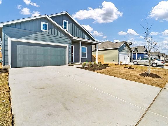 3rd image of 516 Gabriels Bluff Dr