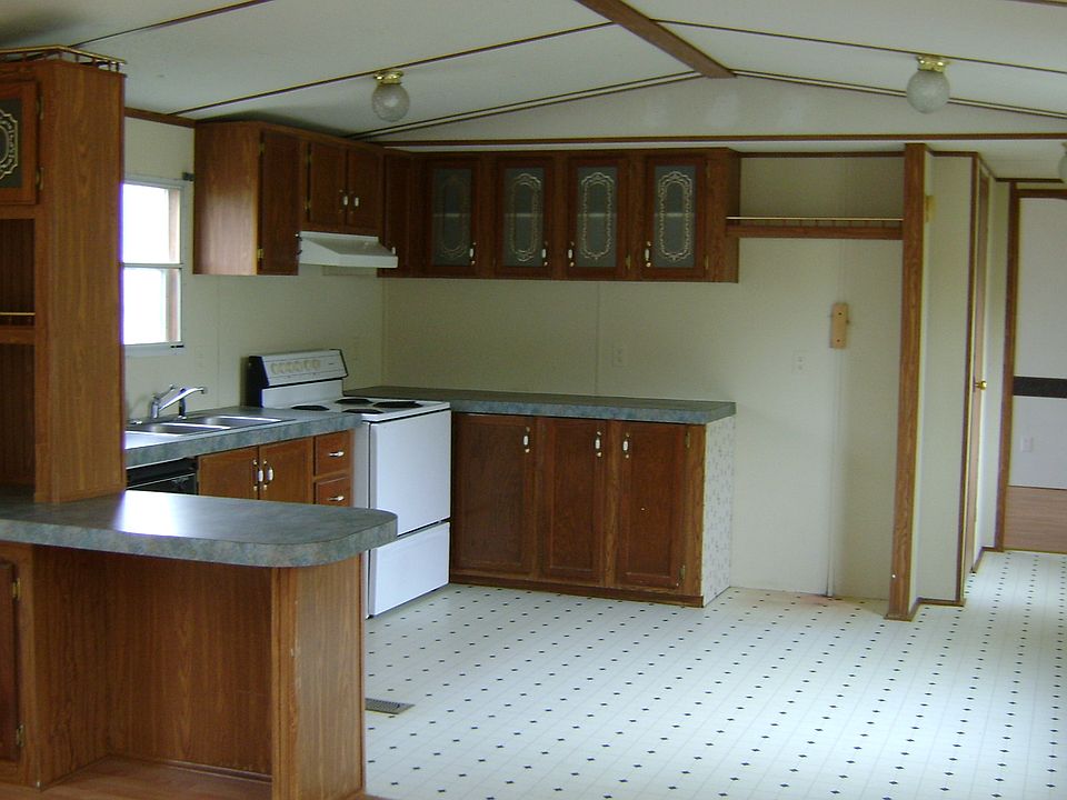 2nd image of 1911 Jefferson Blvd