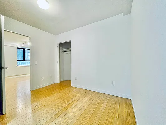 Rented by Metropolitan Property Group | media 32