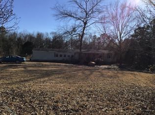 180 Barrington Dr, Eastaboga, AL 36260