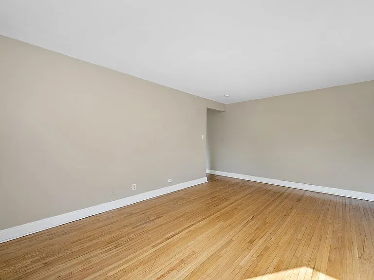 19 Engelhart Cres #64-68 — Photo 9