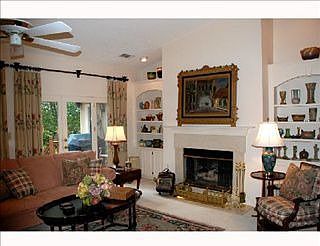 3rd image of 12 Hardwicke Ln