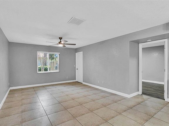 3rd image of 209 Red Cedar Pl #209