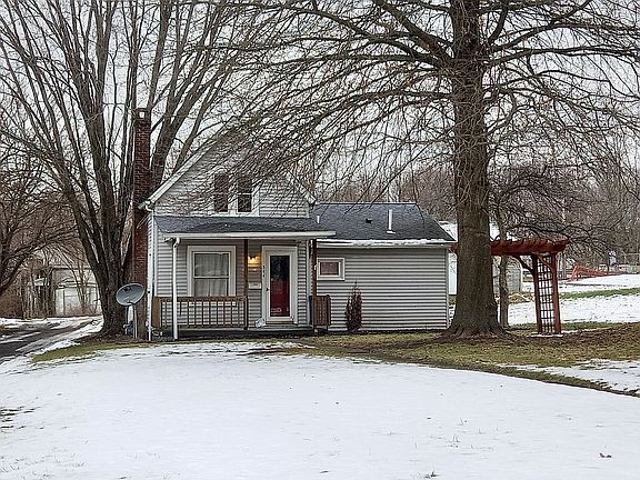 2nd image of 544 E Perry St