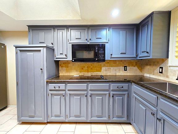 5th image of 3531 Hyde Park Ave
