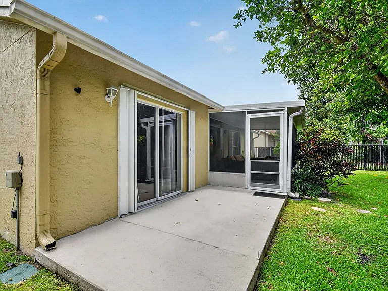 1080 Salmon Isle — Photo 28