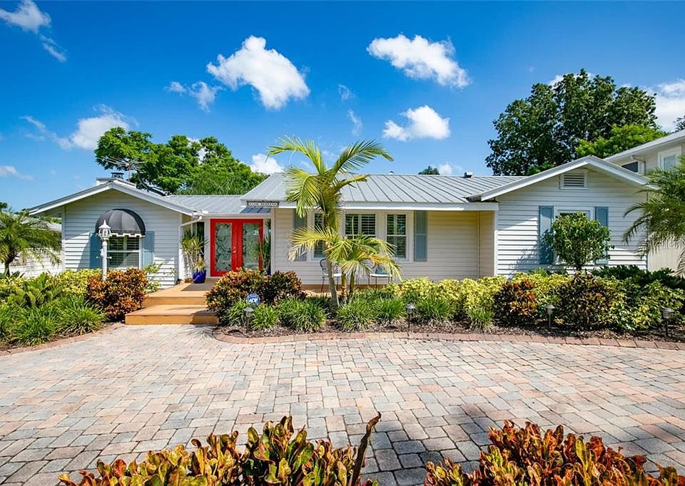 1st image of 1116 Sedeeva St