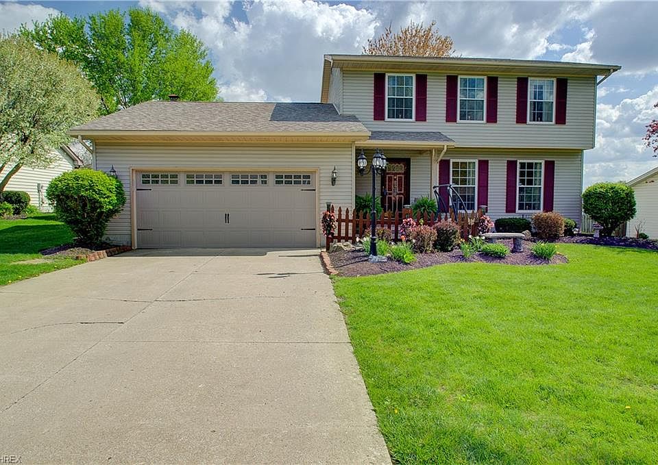 1st image of 643 Angiline Dr