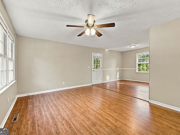 5th image of 206 Briarwood Dr