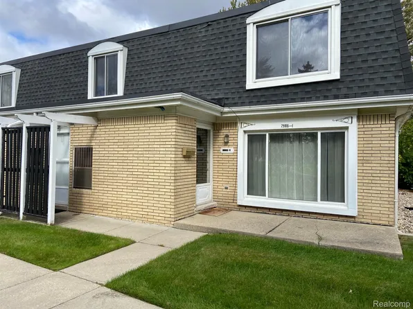 29816 City Center Dr APT 1, Warren, MI 48093
