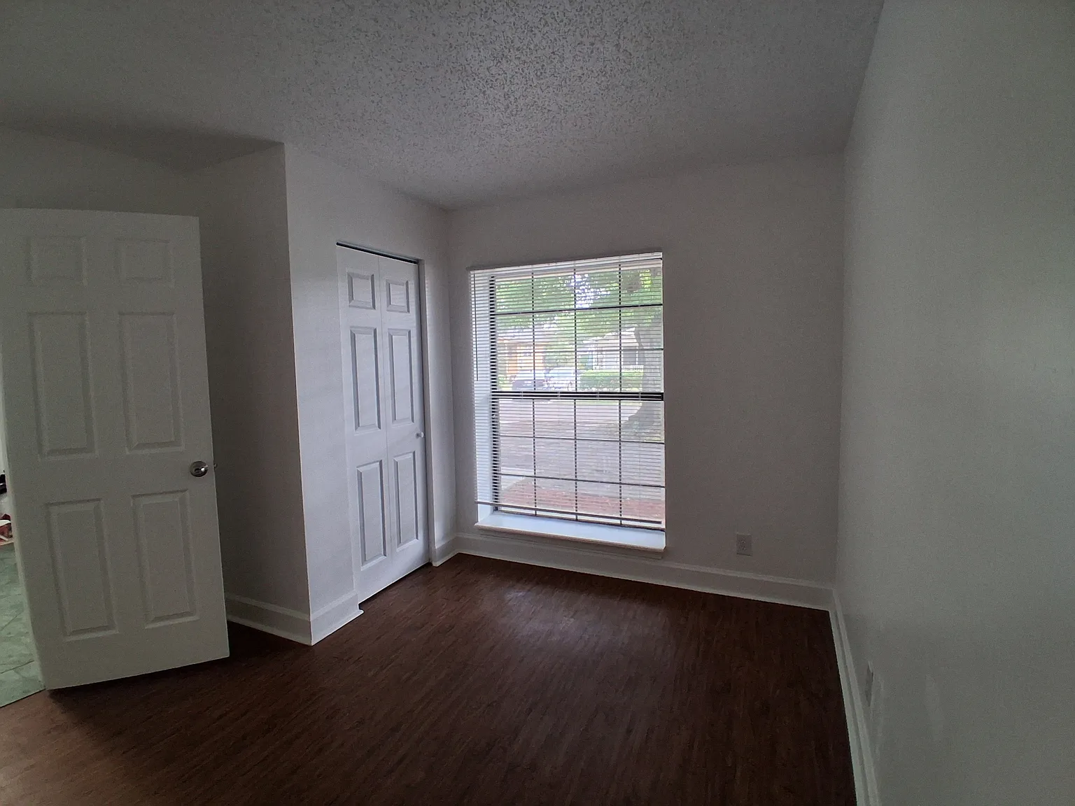 1744 West 28th Street - 1 — Photo 2