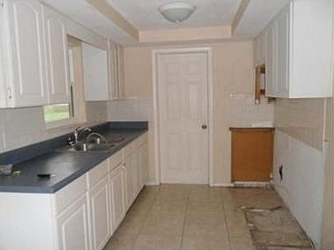 5th image of 4752 Eastwood Ln
