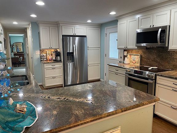 4th image of 257 Liberty Ln