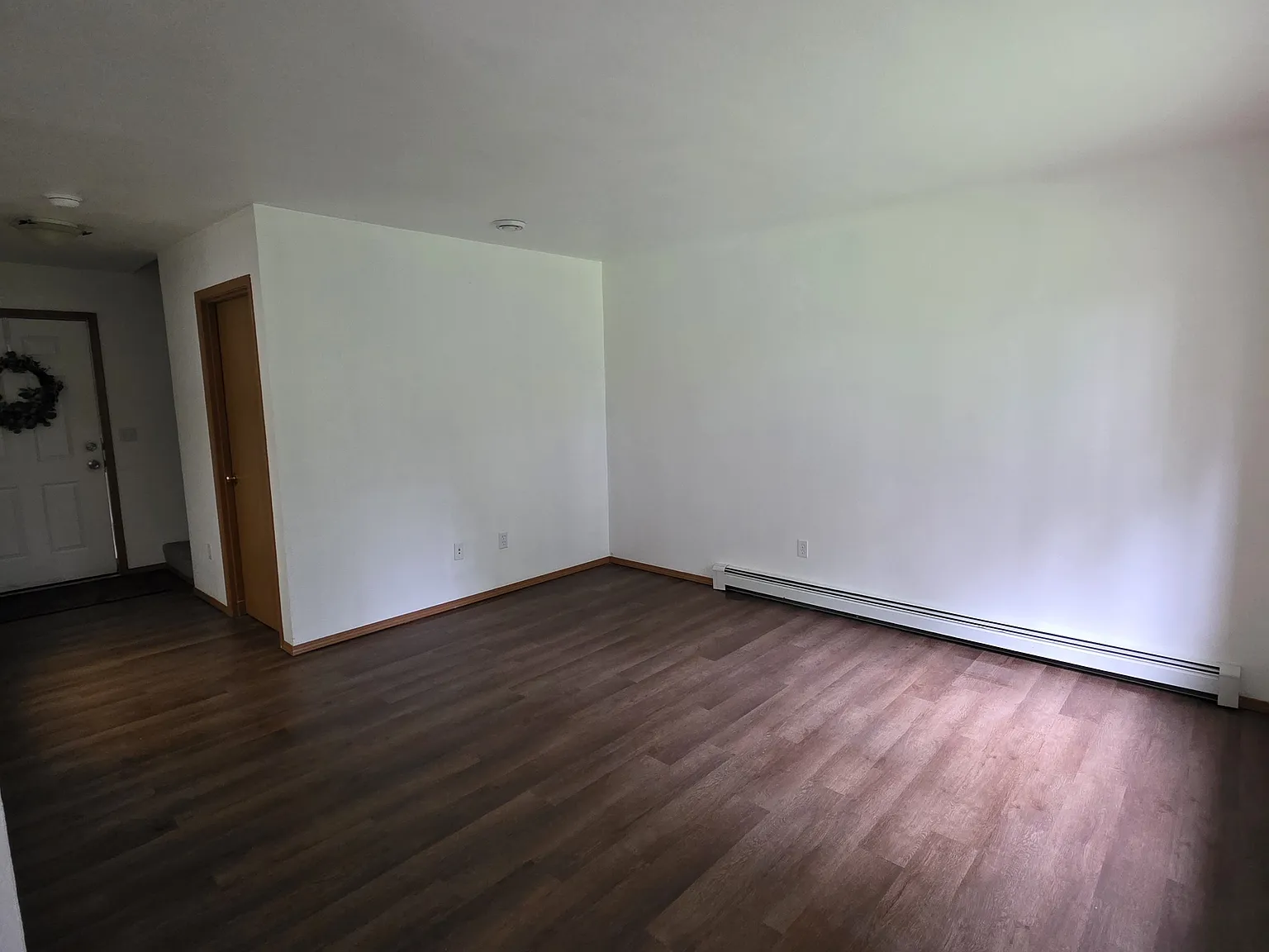 2 bed, 2.5 bath, 1200 sqft, $2,100 — Photo 3