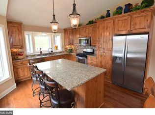 8753 Fraizer St, Blaine, MN 55014