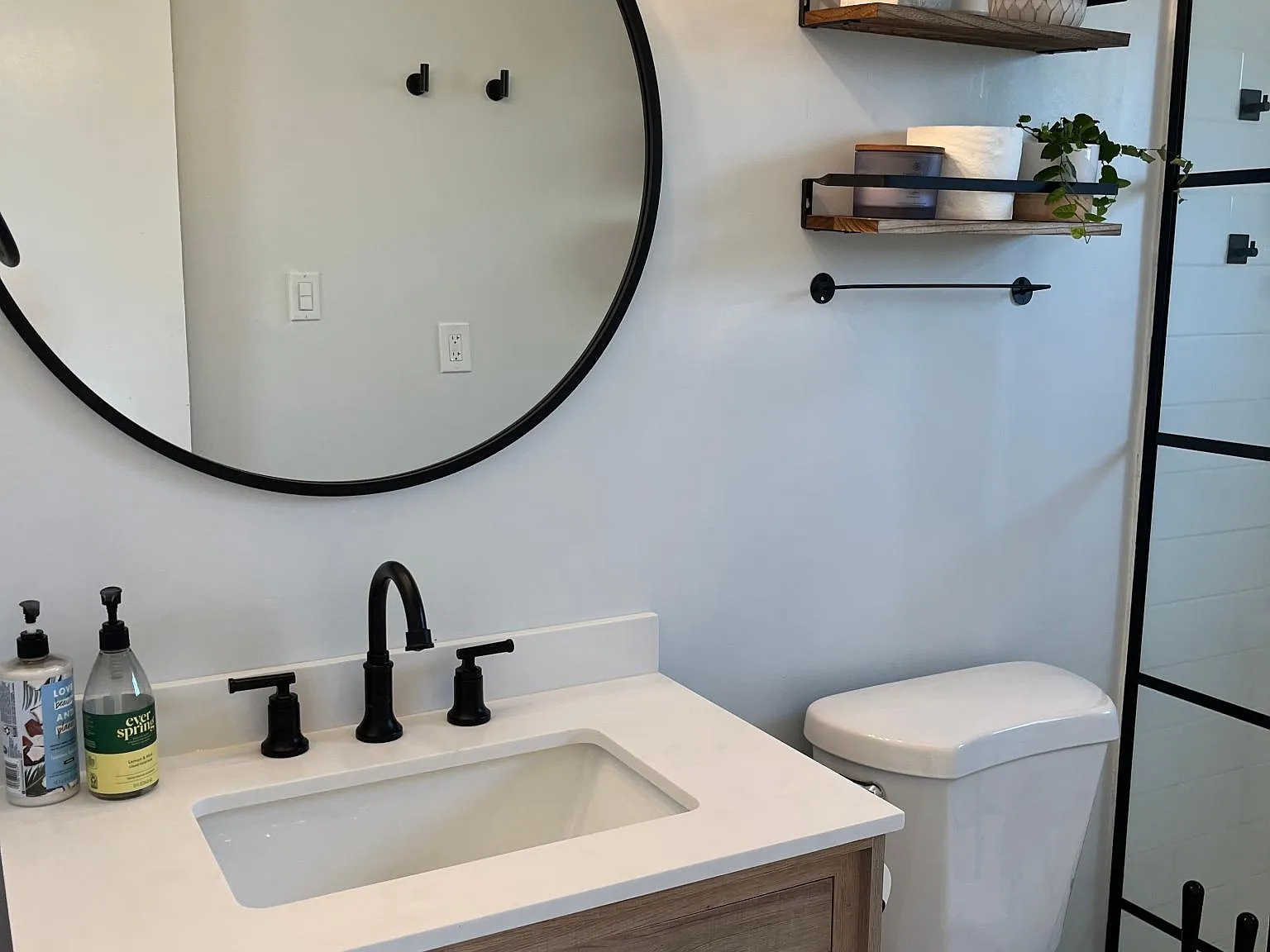 15607 S Wilton Pl — Photo 2