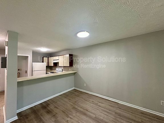 4th image of 205 Sunn Aire Ct APT A