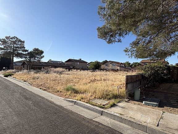 5th image of 453-062 Alene Ave #27
