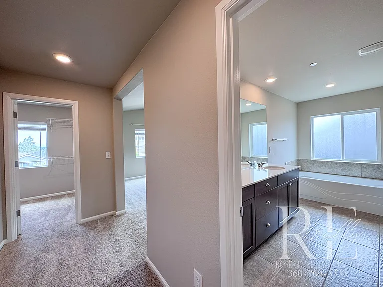1502 Baker Heights Loop — Photo 13