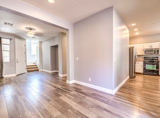 7568 Swan Cove Ct, Las Vegas, NV 89166