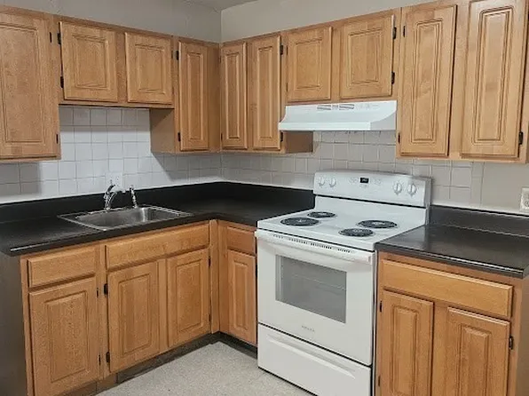 572 Cummins Hwy APT 6, Mattapan, MA 02126