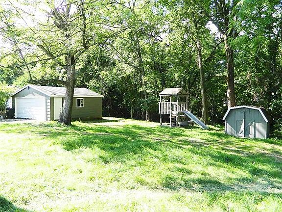 5th image of 837 Veralois Ln