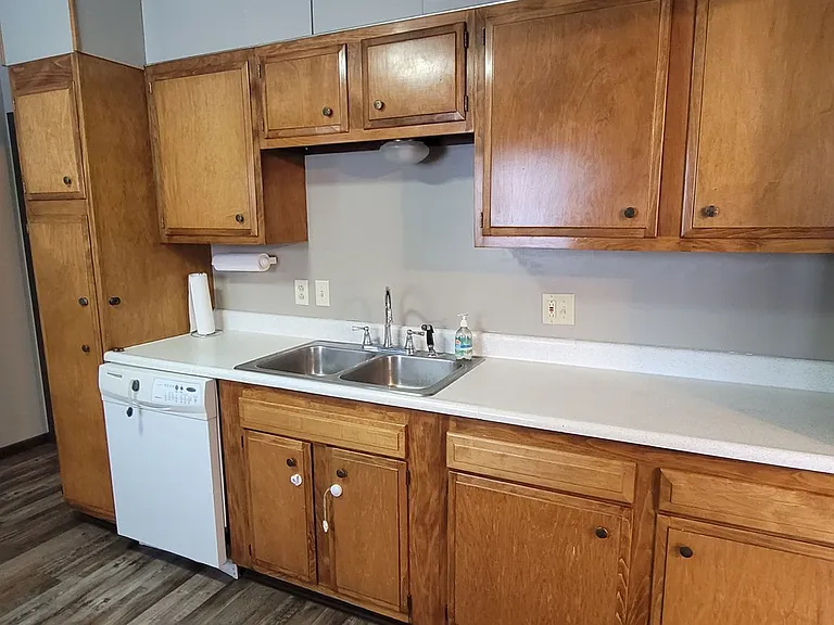 306 Norwood Dr NE — Photo 5