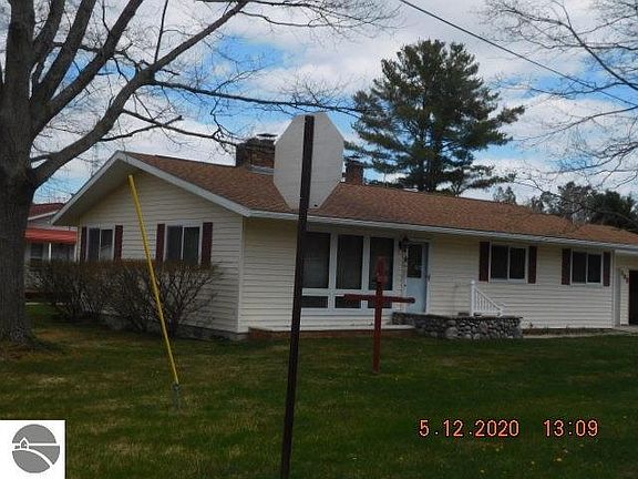 2nd image of 505 Woodlawn Ave