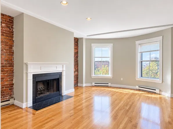 1750 Washington St APT 10, Boston, MA 02118
