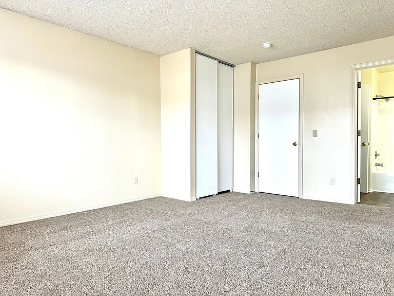 4108 Charleston Dr — Photo 14