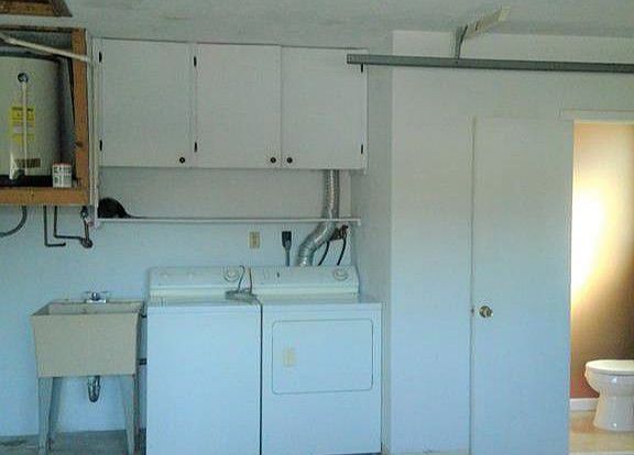 5th image of 660 San Roy Dr S