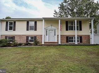 1217 Kings Tree Dr, Bowie, MD 20721