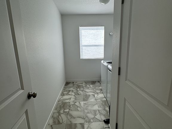 4th image of 3139 S Jasper Dr